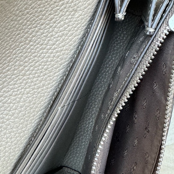 TORY BURCH BRITTEN CHAIN WALLET CROSSBODY NWT SOLD - Picture 5 of 16